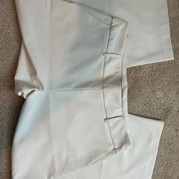 Elegant Cream Ankle Pants - Picture 2 of 7